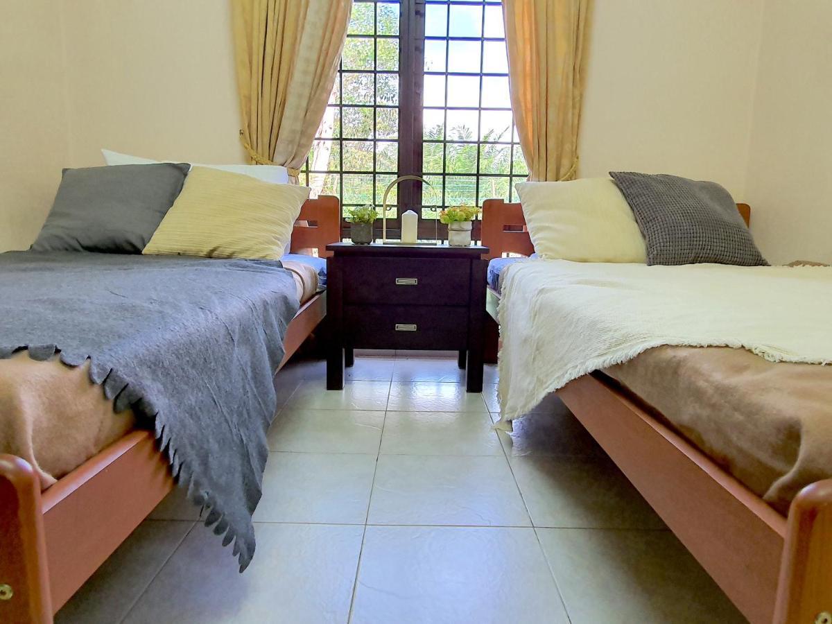 Melaka Afamosa Villa With Private Pool For 10 Pax Alor Gajah Ngoại thất bức ảnh