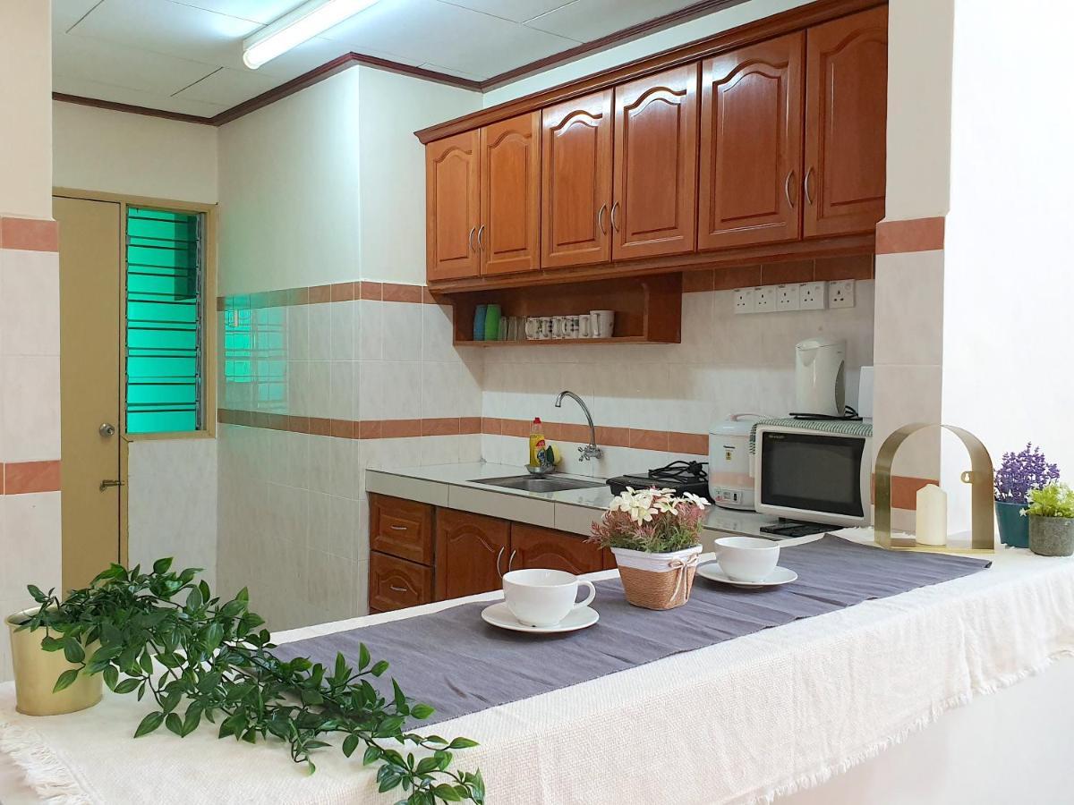 Melaka Afamosa Villa With Private Pool For 10 Pax Alor Gajah Ngoại thất bức ảnh